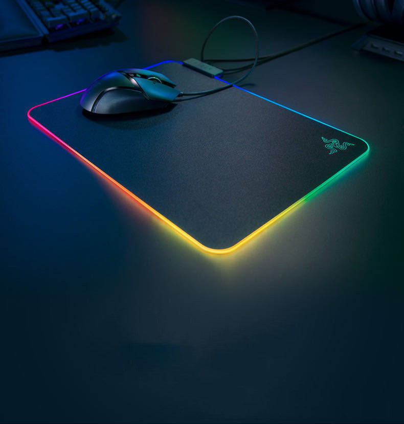 Razer Firefly Hard Game Mouse Pad